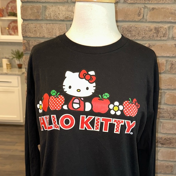 ✨NWOT✨ Hello Kitty Sanrio Black Long Sleeve Tee T-Shirt Apples Polka Dots Floral - Picture 4 of 6